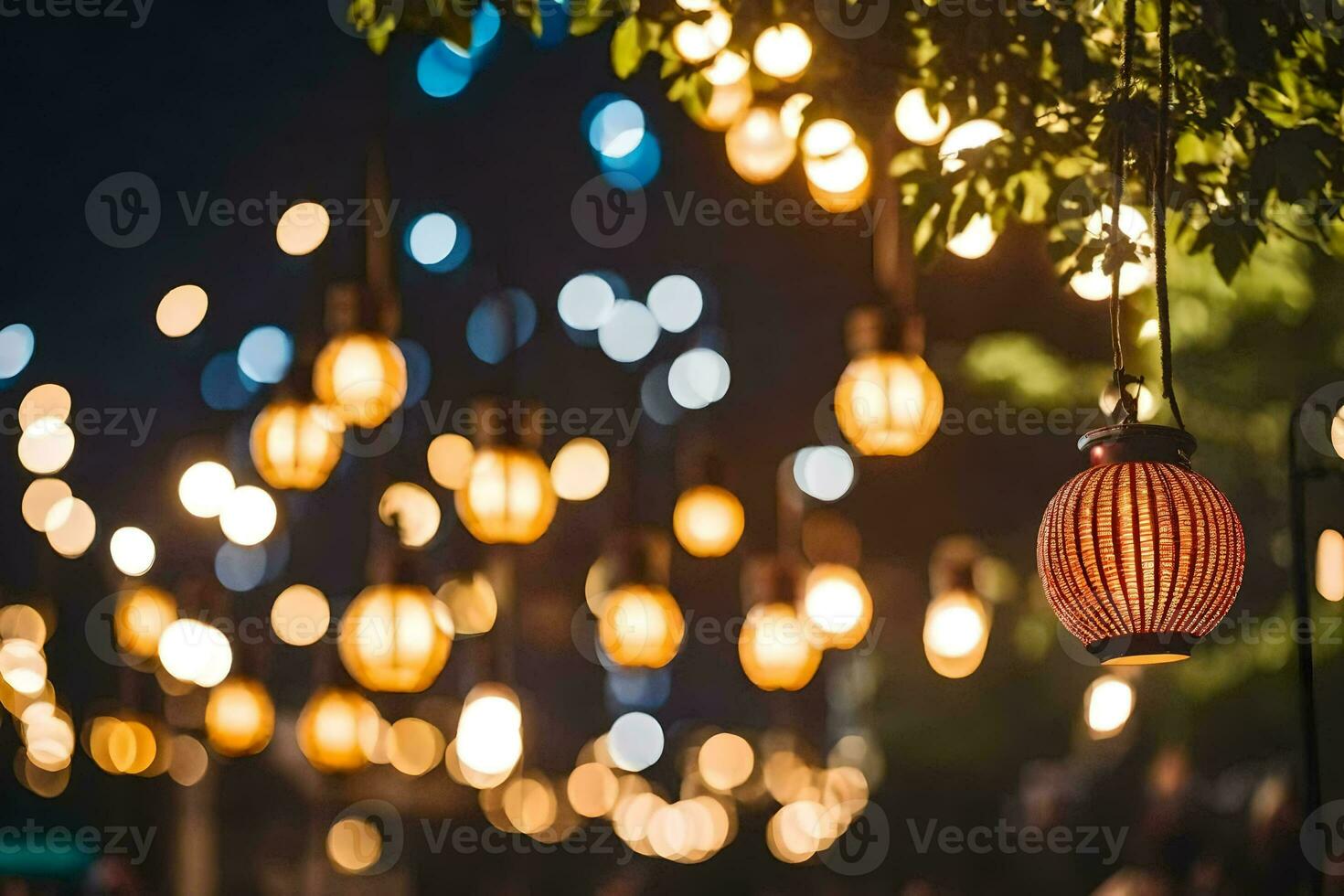 muchos luces colgando desde arboles a noche. generado por ai foto