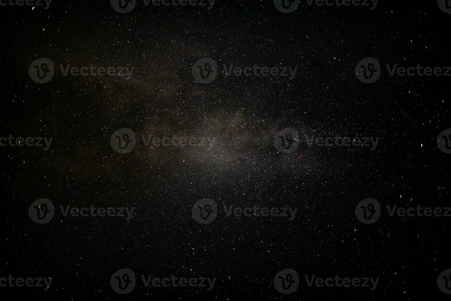 noche cielo con visible estrellas foto