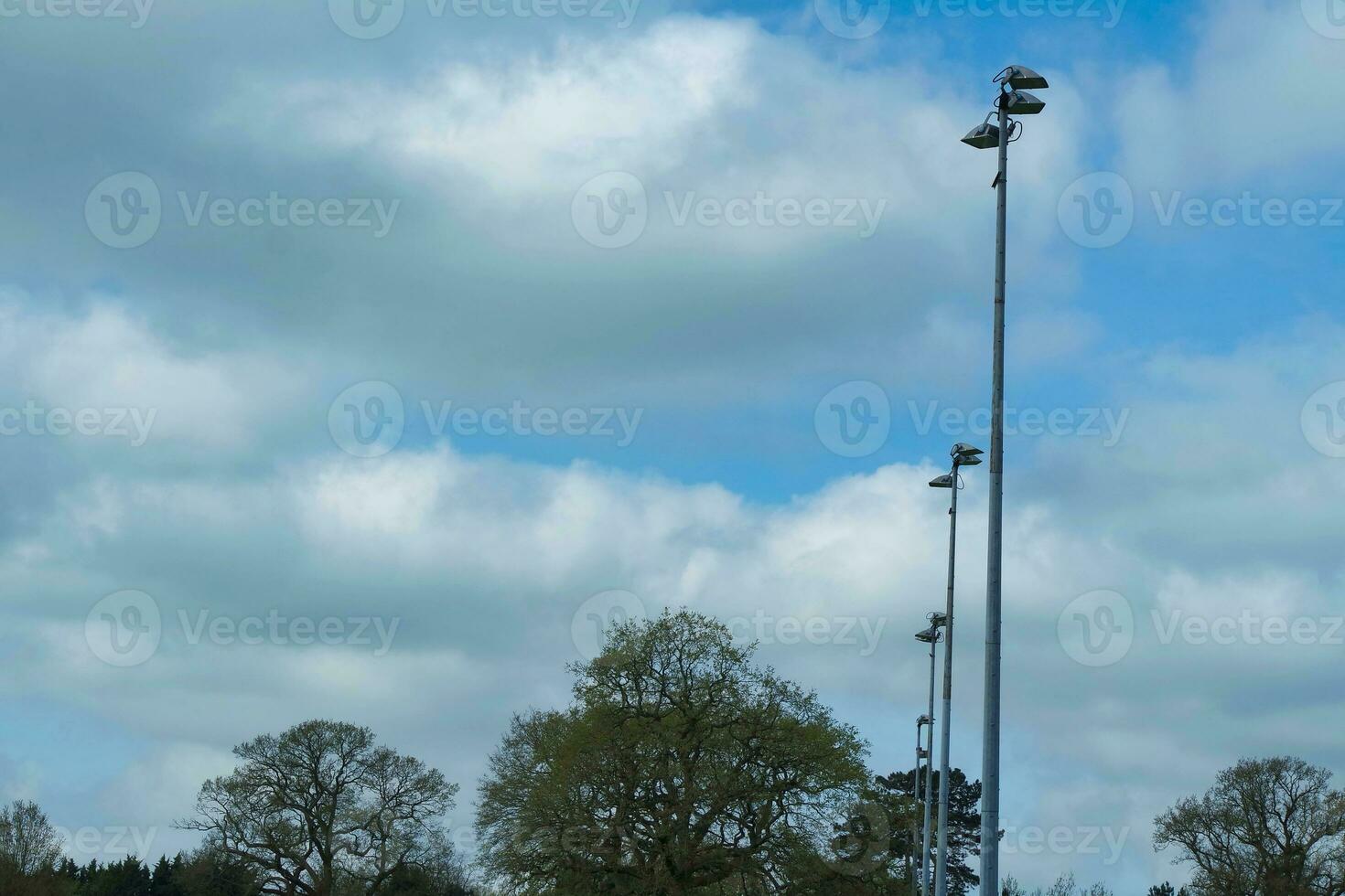 maravilloso bajo ángulo ver de local público parque de lutón Inglaterra Reino Unido foto