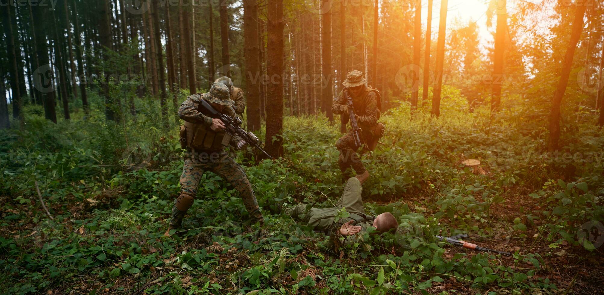 marines capturan a terrorista vivo foto