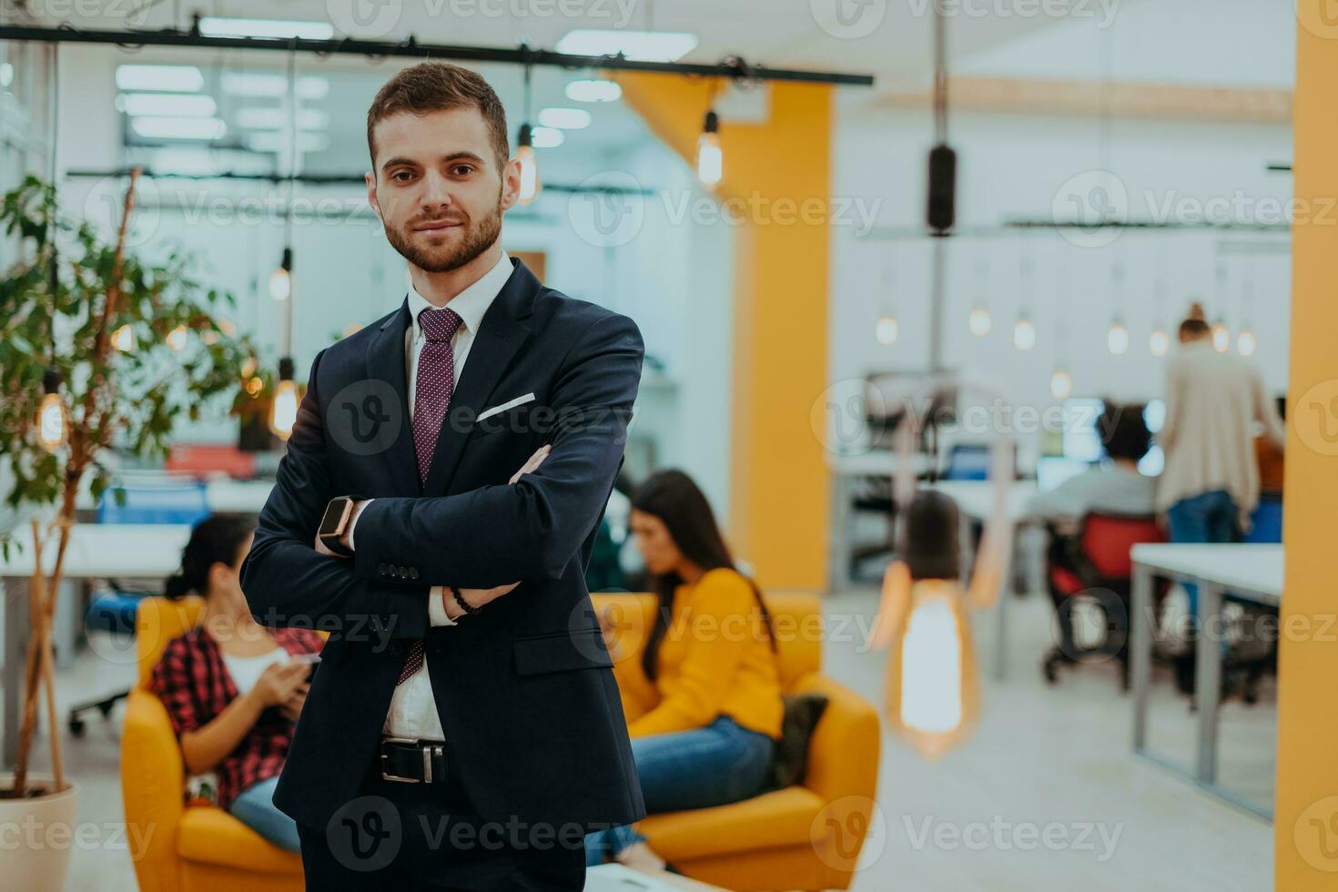 Photo portrait of a manager working in a modern company dealing with digital marketing