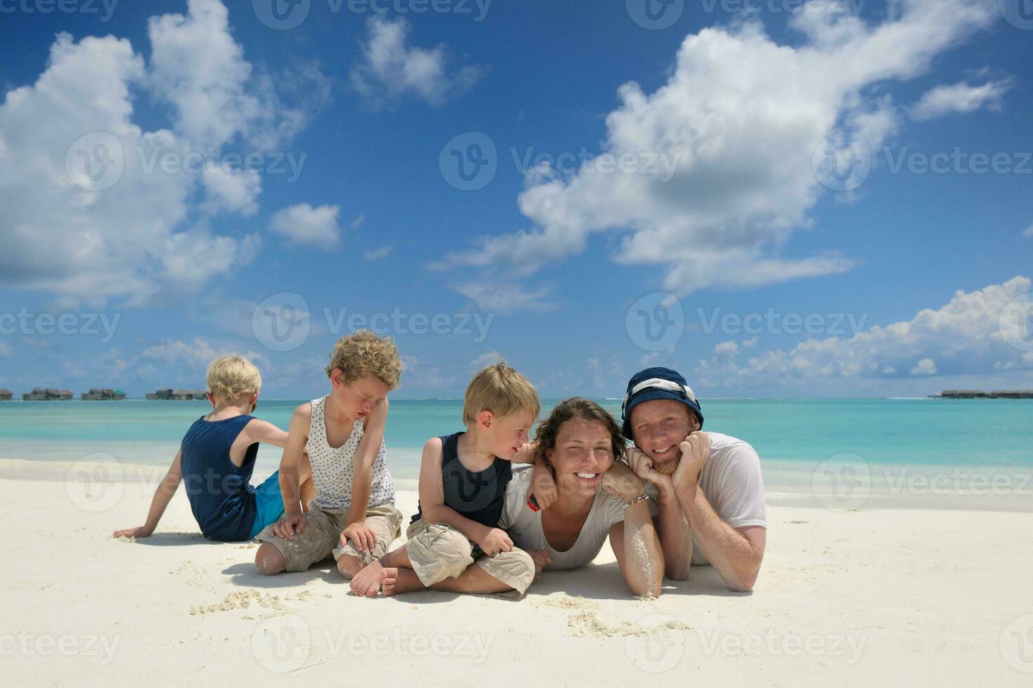 familia feliz de vacaciones foto