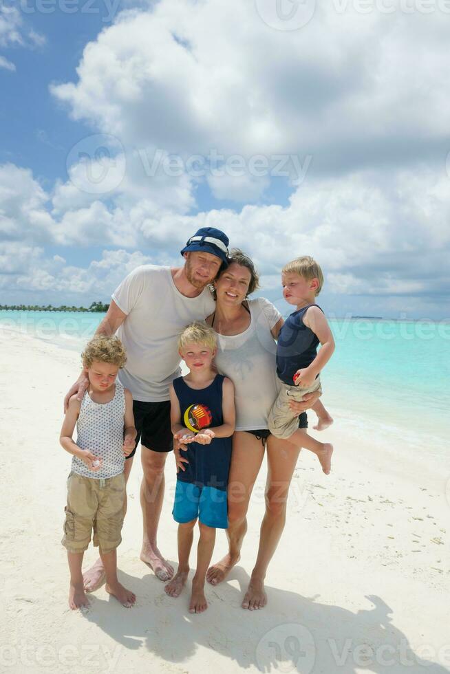 familia feliz de vacaciones foto