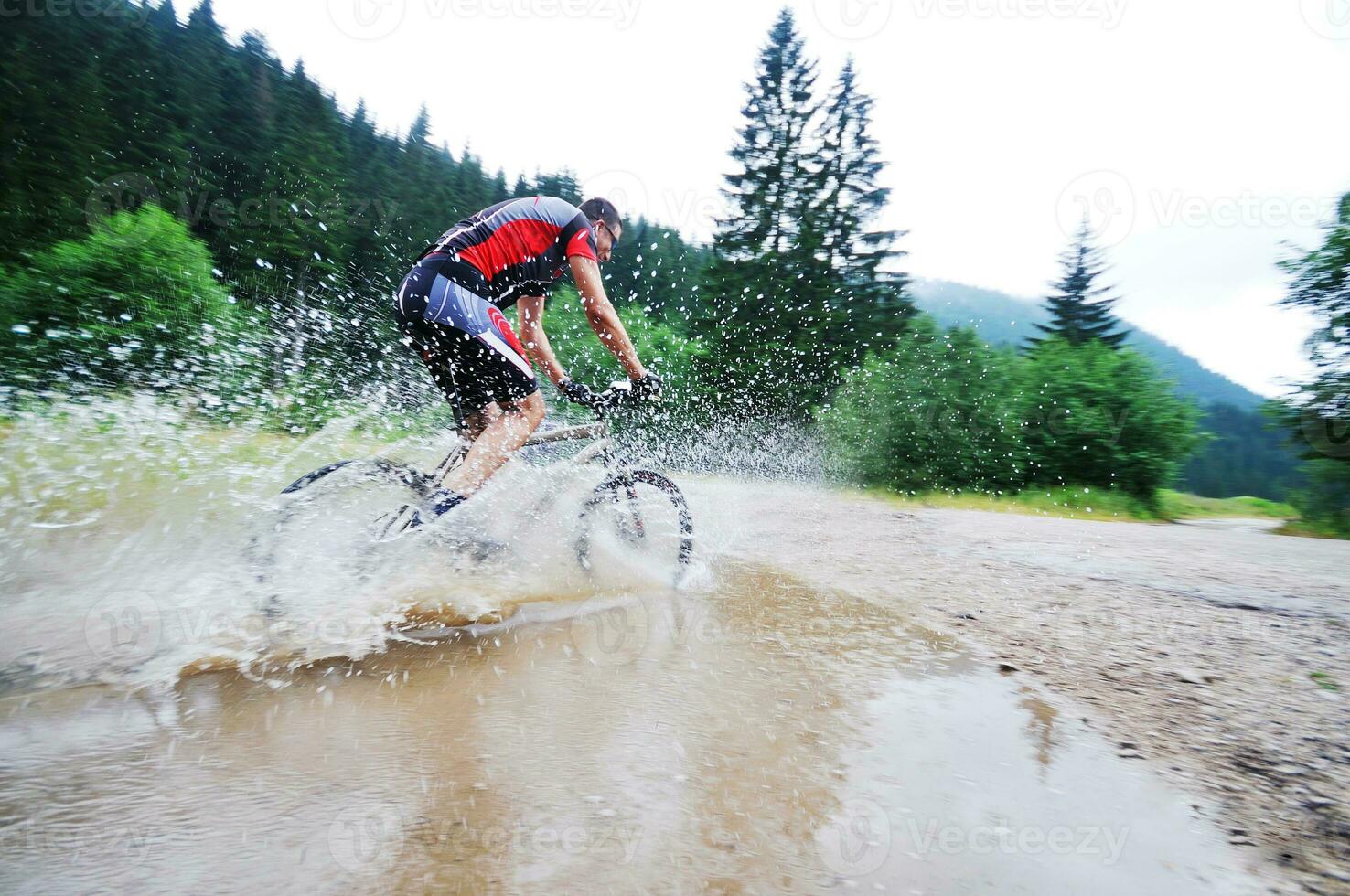 wet mount bike ride photo