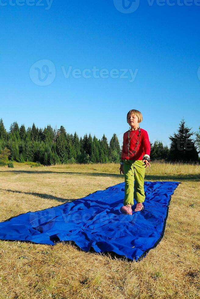 model imitation on blue carpet photo