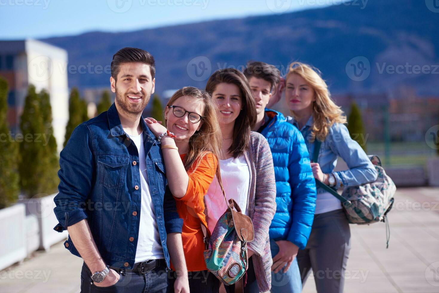 happy students group photo