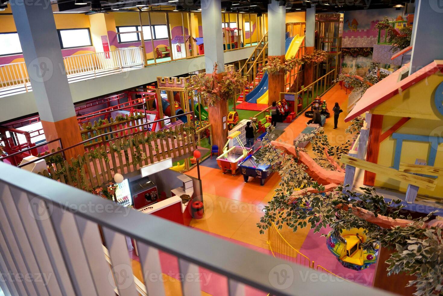 shopping mal playground photo