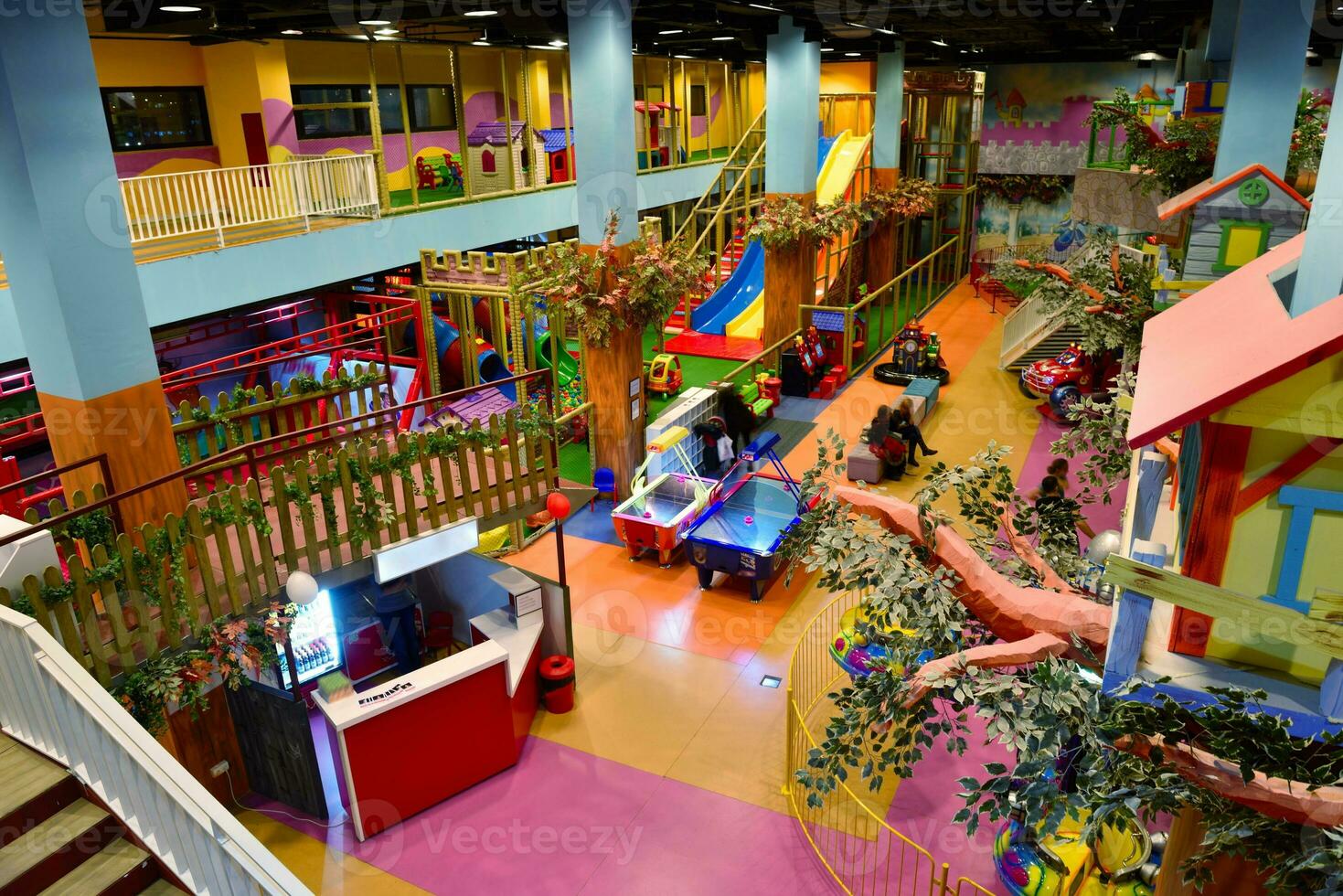 shopping mal playground photo