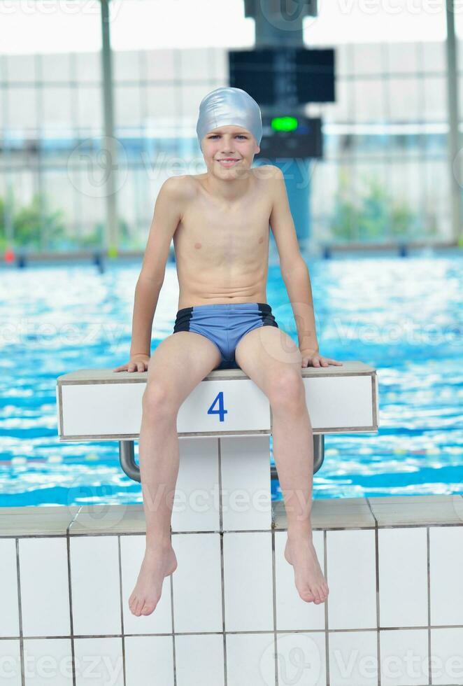 child portrait on swimming pool photo