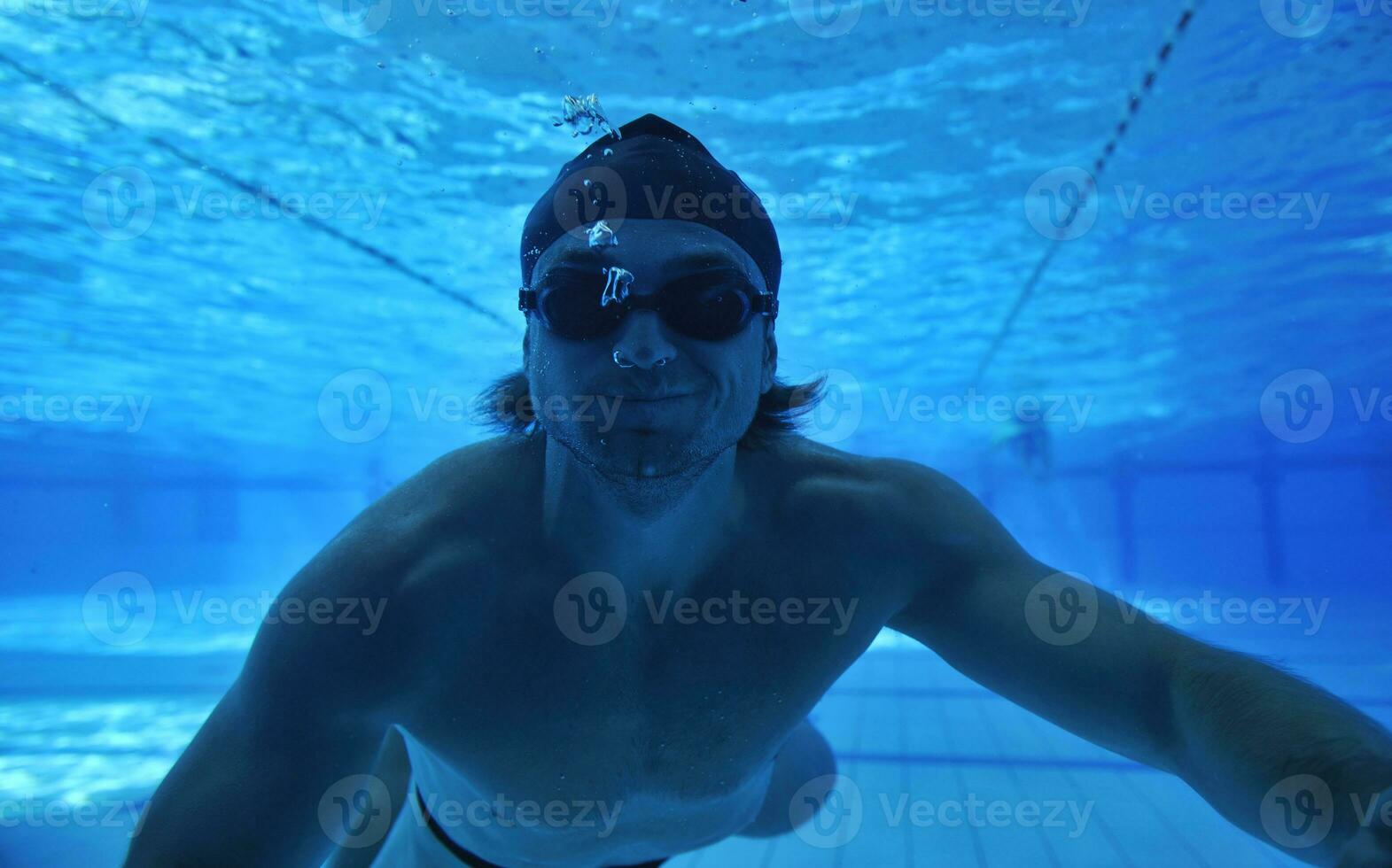 piscina bajo el agua foto