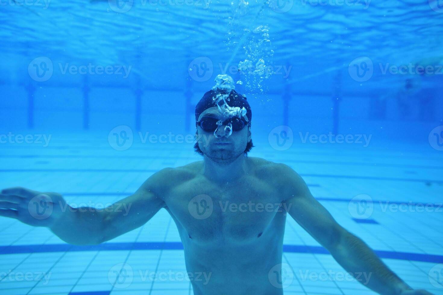 piscina bajo el agua foto