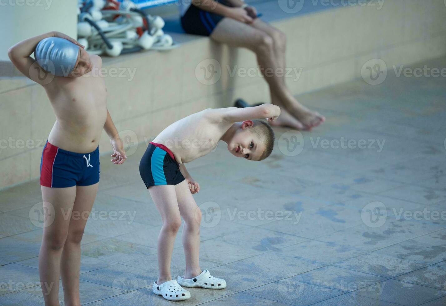 chil group  at swimming pool photo