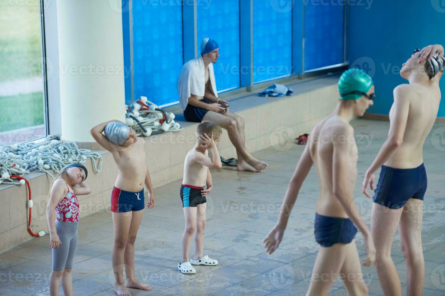 chil group  at swimming pool photo