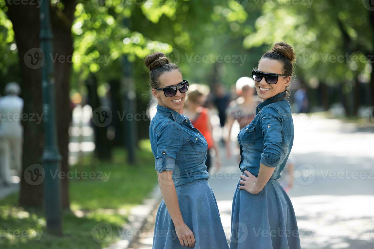 twin sister with sunglasses photo