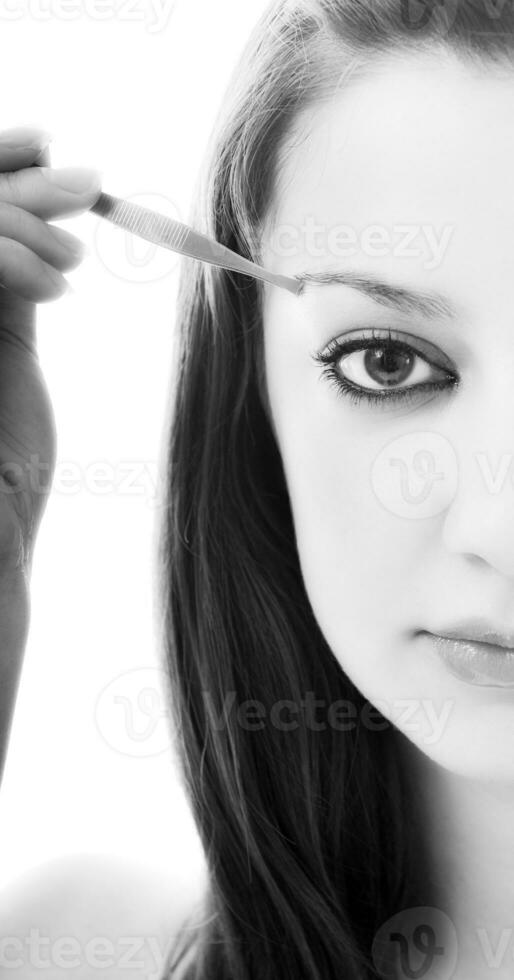 eye brow beauty treatment photo
