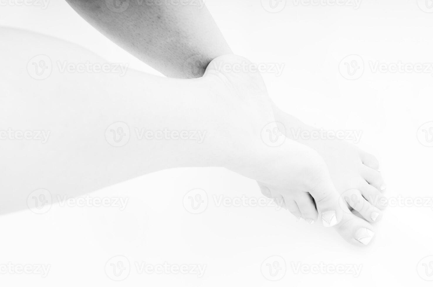 woman bare foot photo