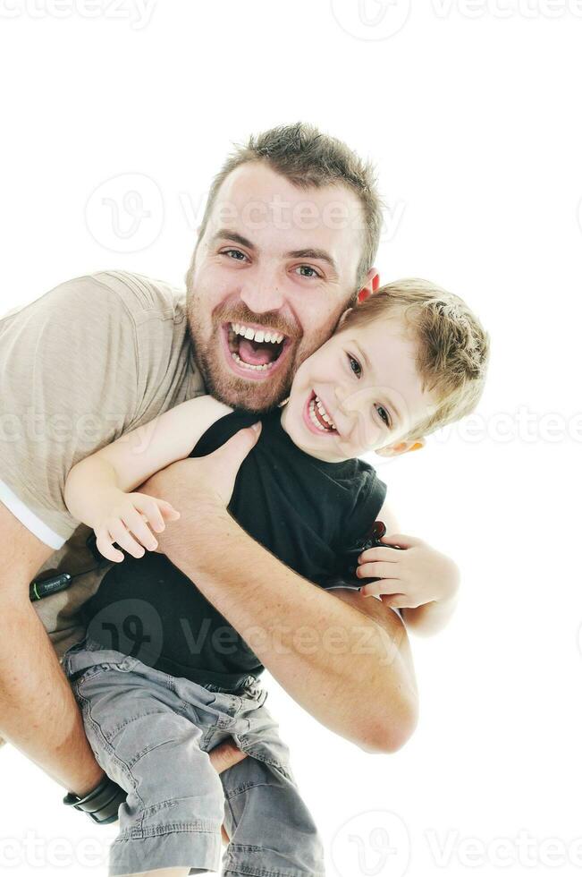 padre e hijo aislado en blanco foto