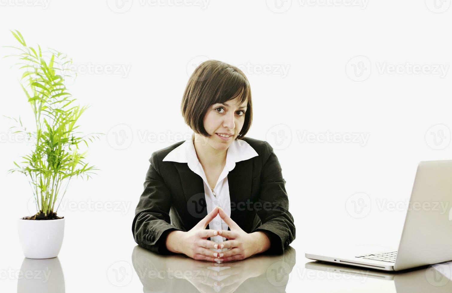 business woman working on laptop photo