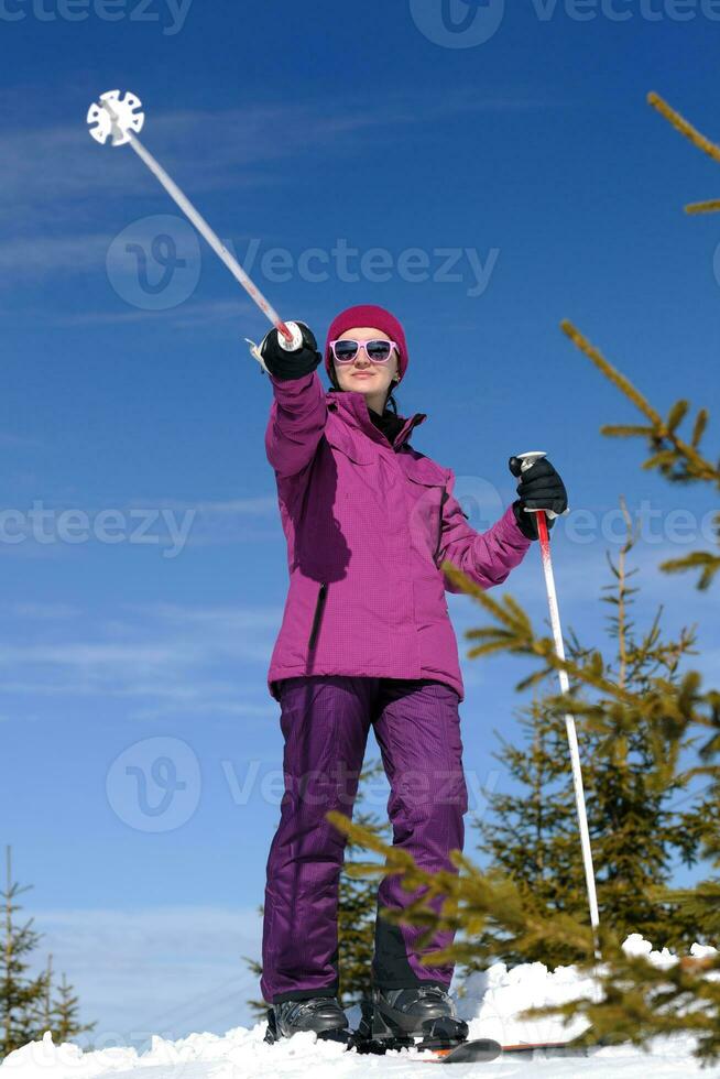 invierno mujer esquí foto