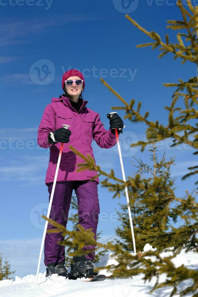 invierno mujer esquí foto