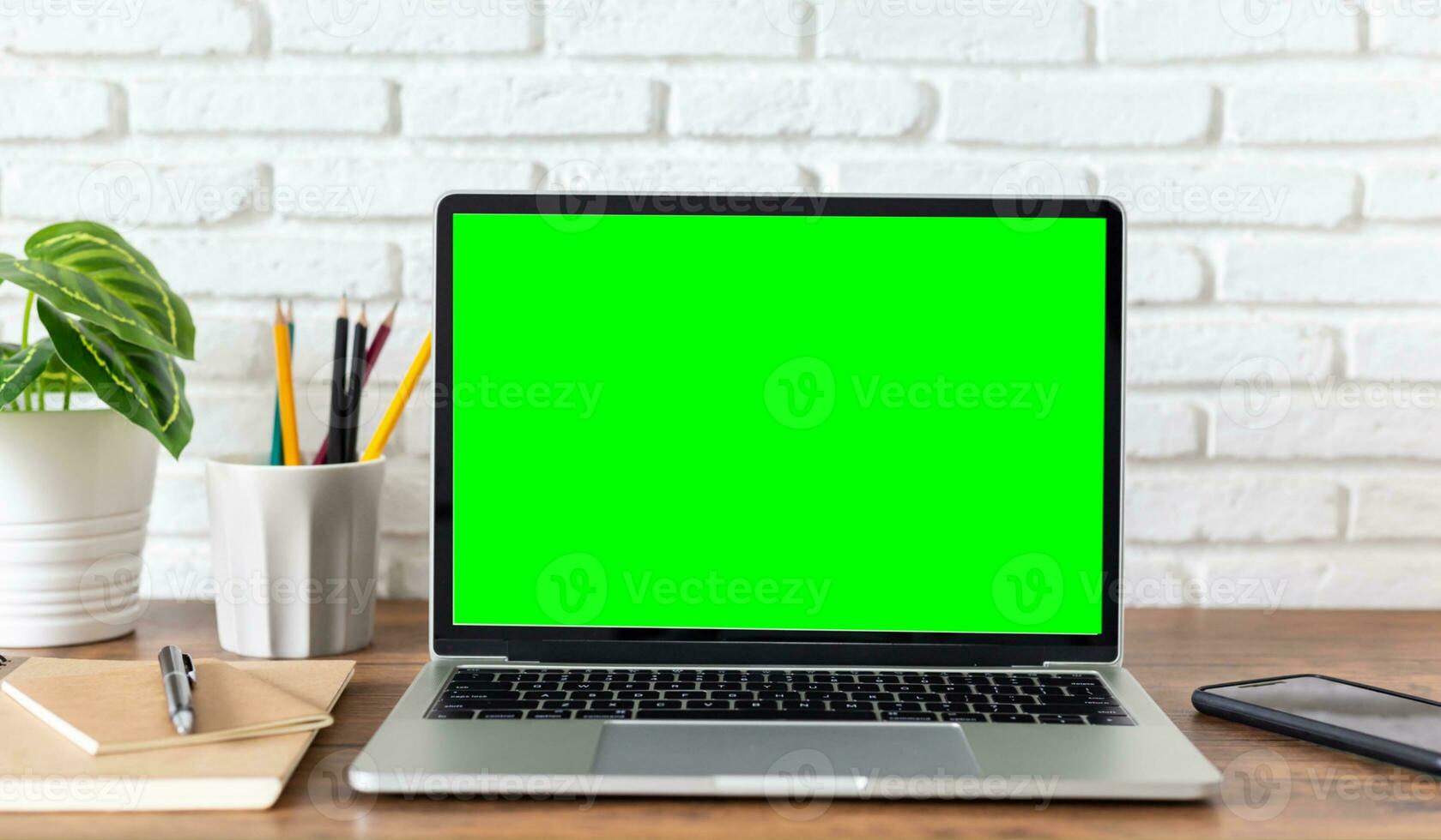 Laptop green screen, background green photo