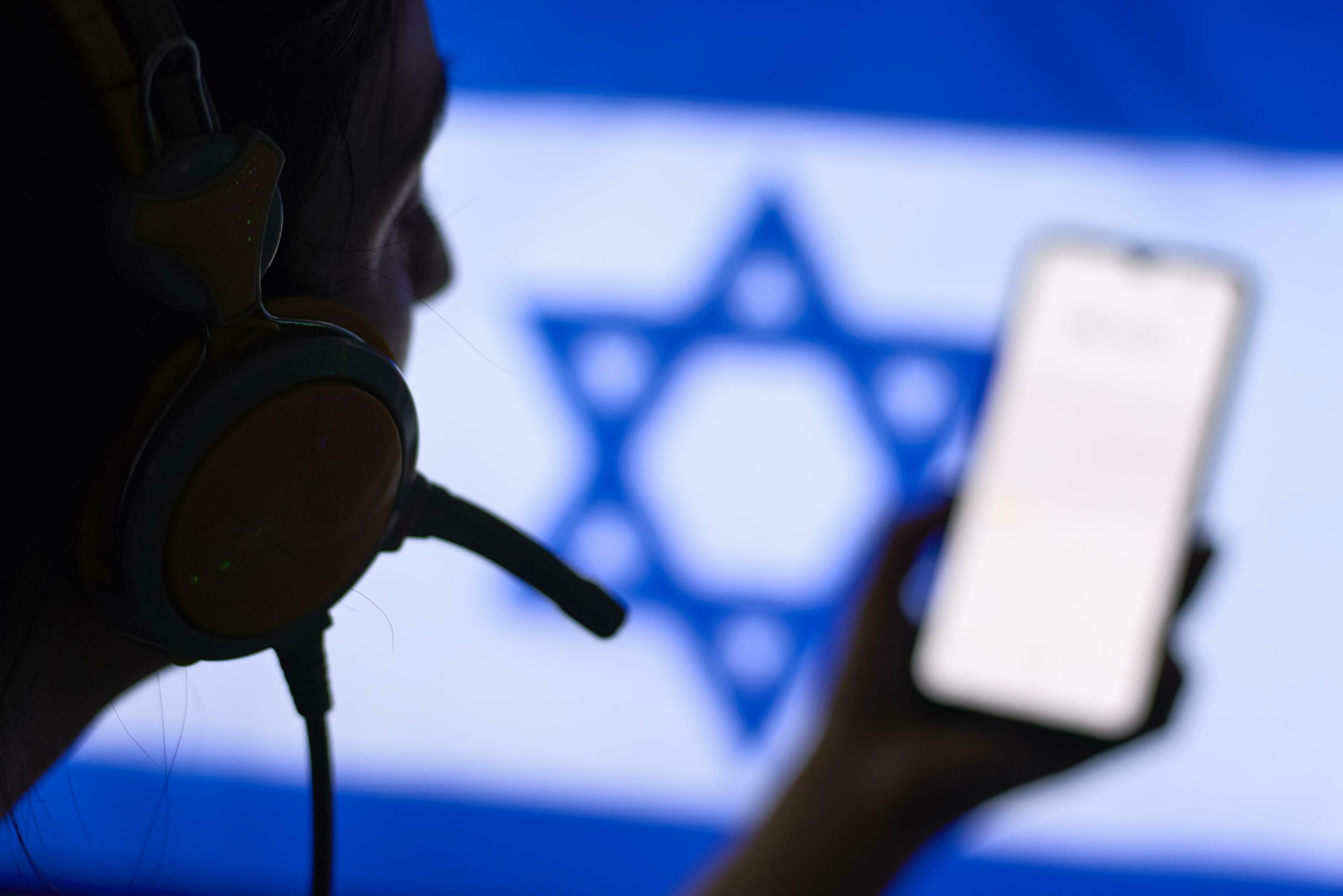 Israel Secret Service officer recording conversations 31161078 Stock
