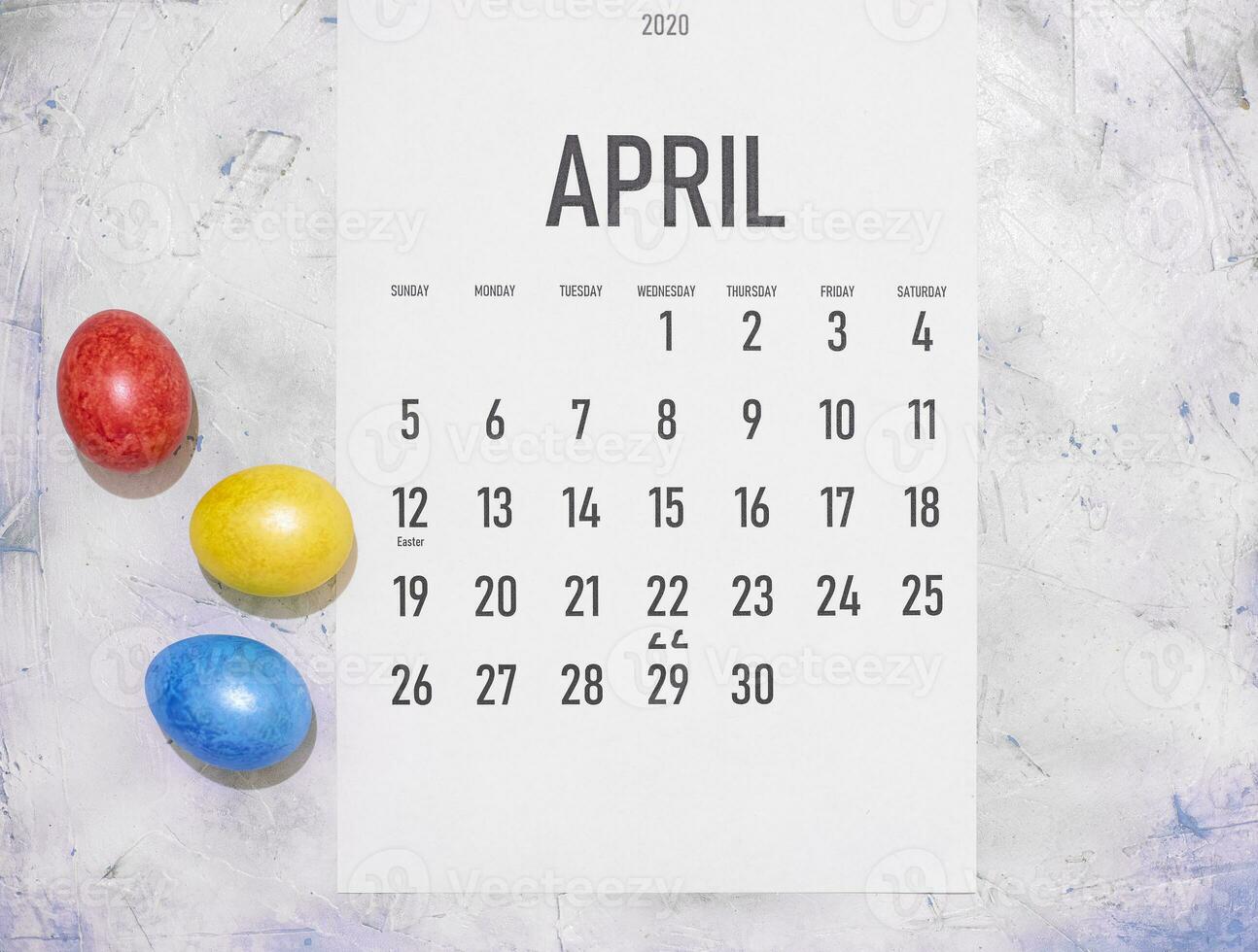 April 2020 monthly calendar photo