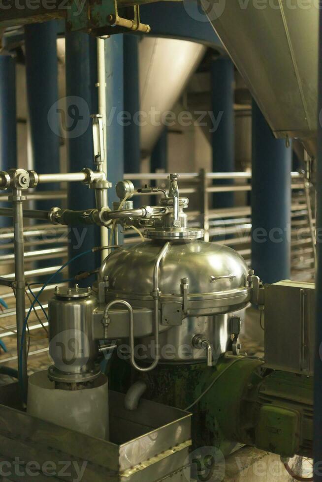 Brewing mechanisms consisting of pipes and gauges photo
