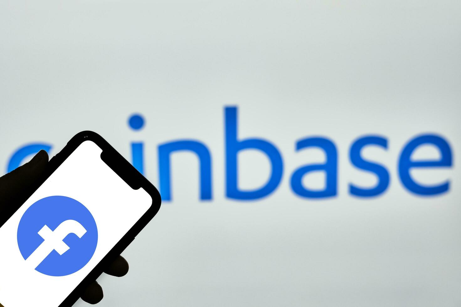 Facebook partners with Coinbase photo