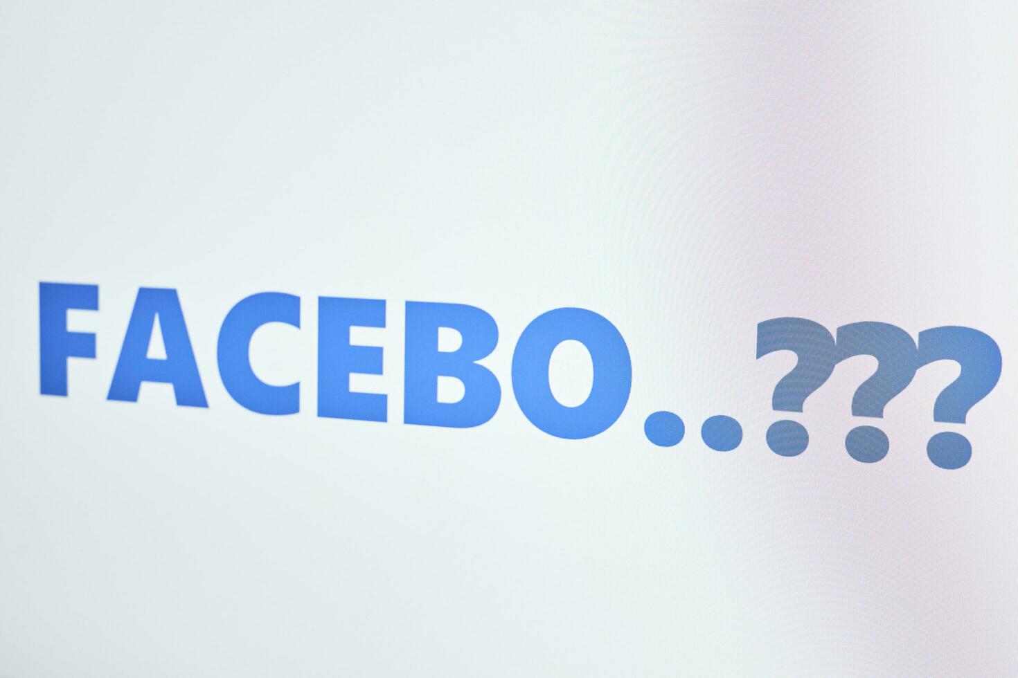 Facebook changing name photo