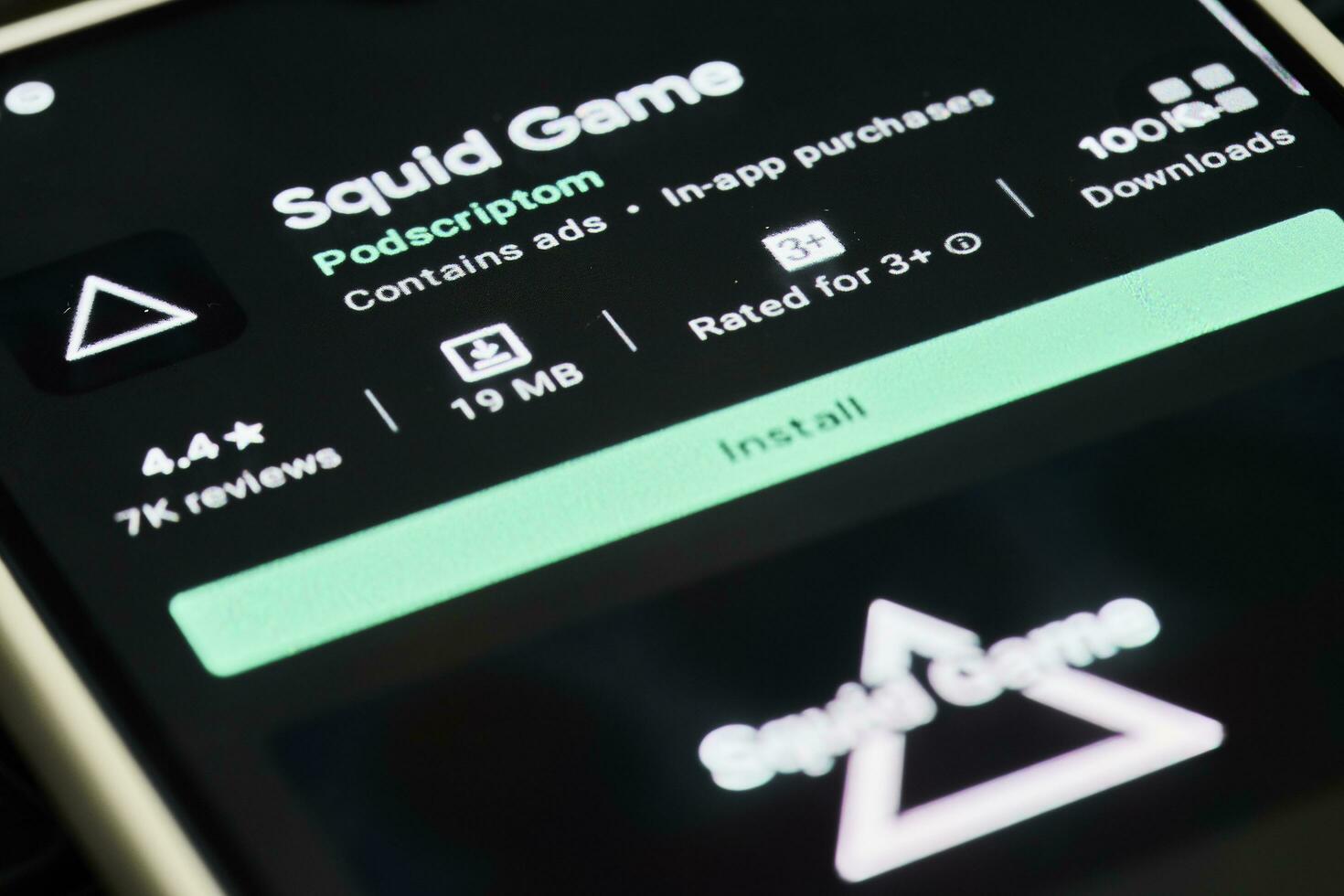 Popular Netflix new show - Squid games mobile game application photo