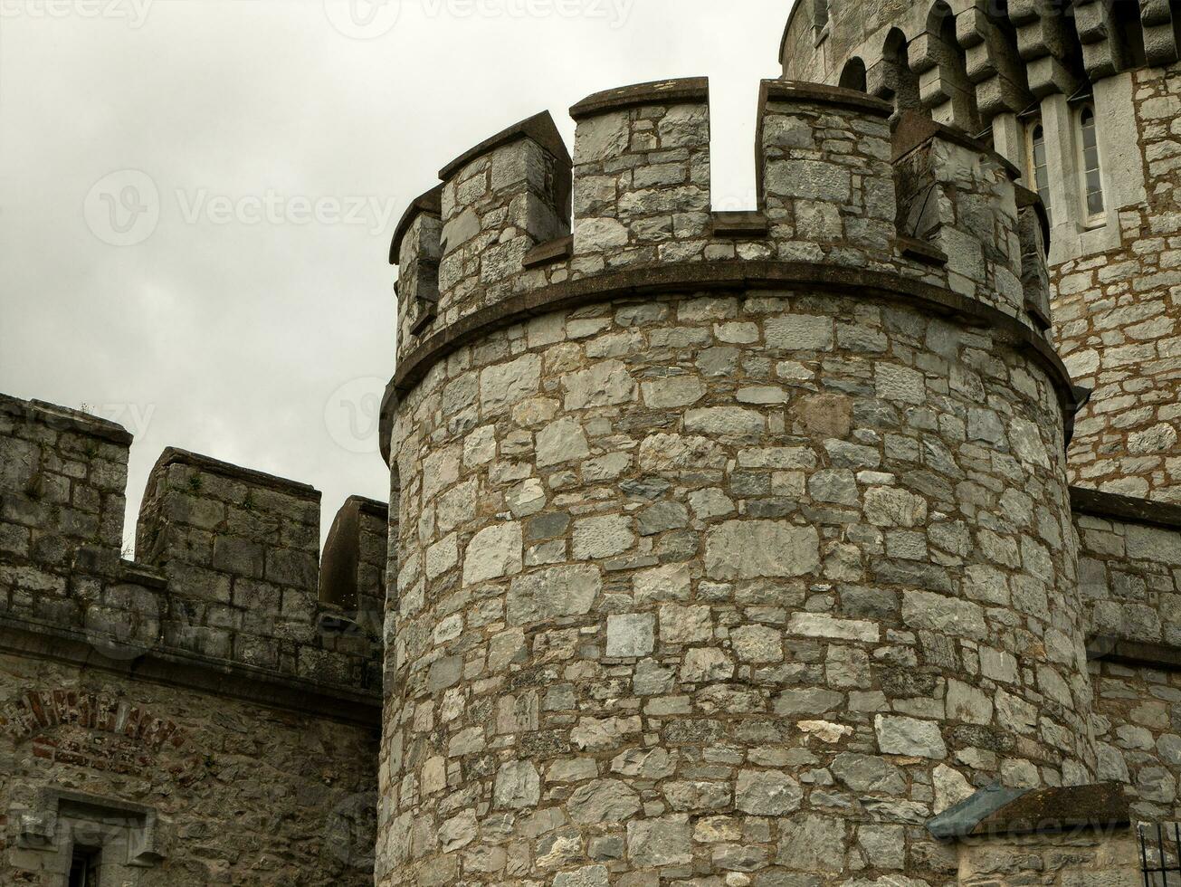 antiguo céltico castillo torre, Roca Negra castillo en Irlanda. Roca Negra observatorio fortaleza foto