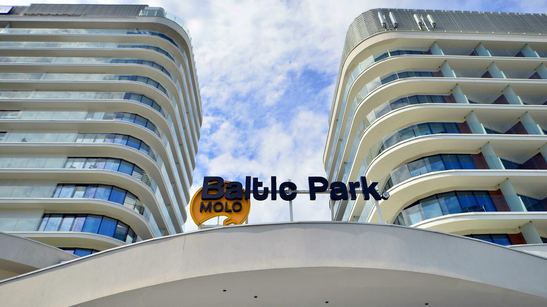 Swinoujscie, Poland. 15 August 2023. Hotels of the Hilton and Radisson hotel chains on the beach of Swinoujscie on the Polish Baltic Sea coast. photo