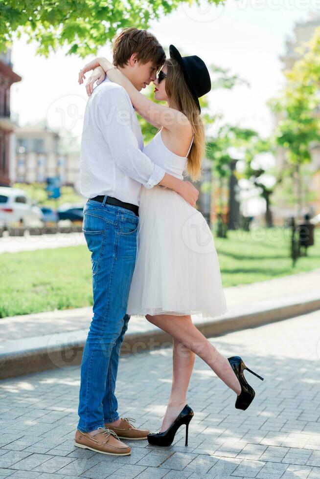 lleno altura romántico emocional retrato de dos amantes foto