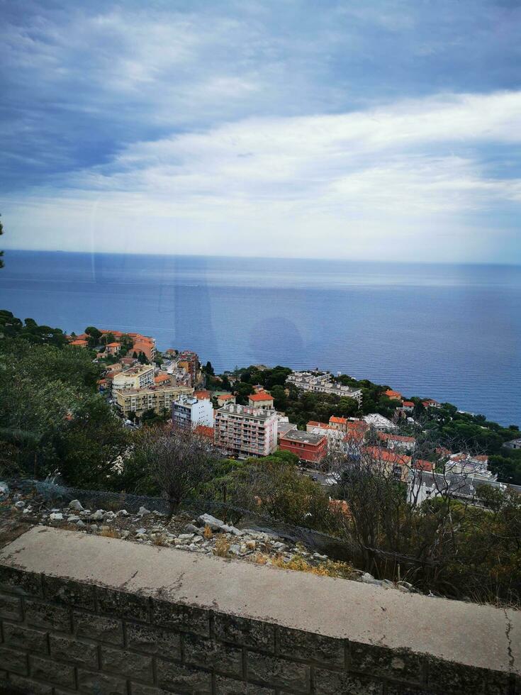 Photo of the breathtaking view of the ocean from a scenic hilltop