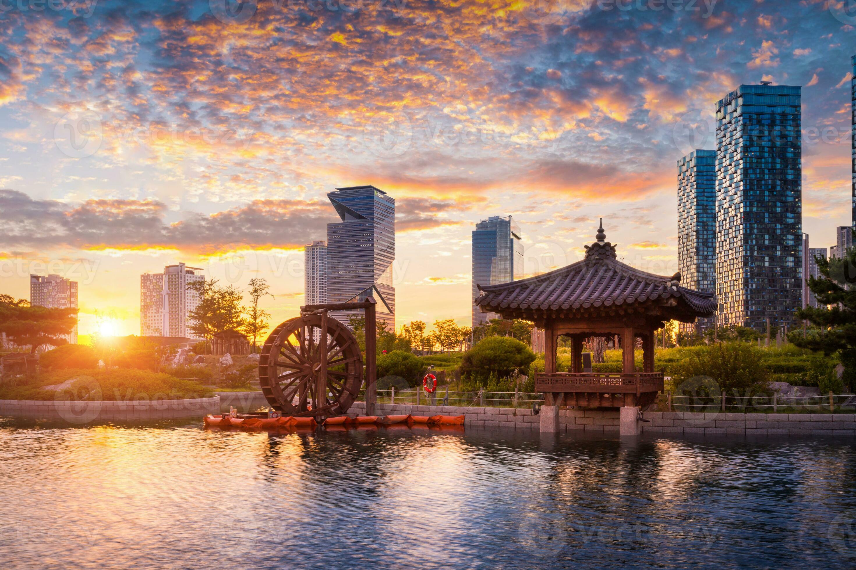 Sunset in korea, Songdo Central Park in Songdo District, Incheon South