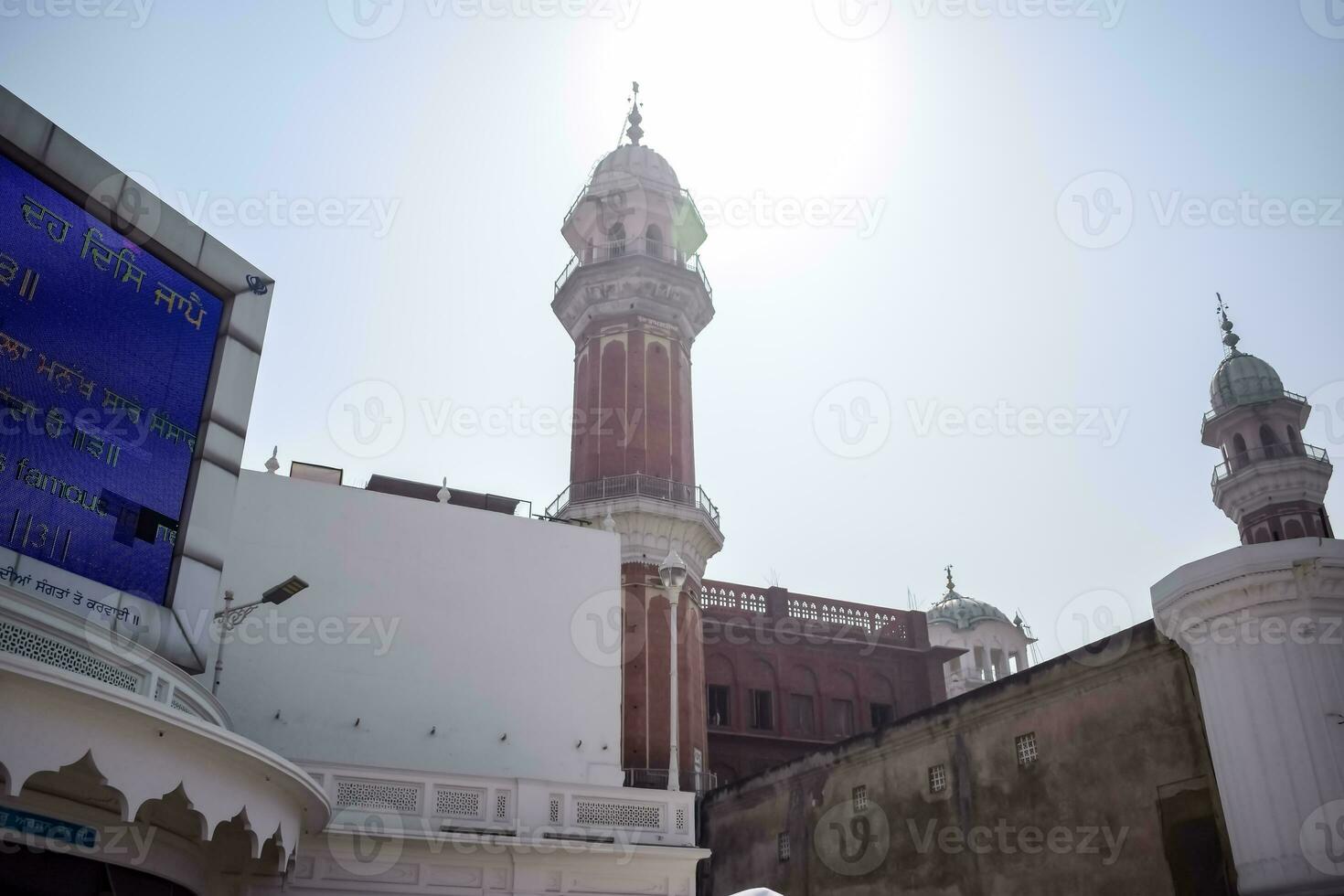 hermosa ver de dorado templo harmandir sahib en amritsar, Punjab, India, famoso indio sij punto de referencia, dorado templo, el principal santuario de sijs en amritsar, India foto