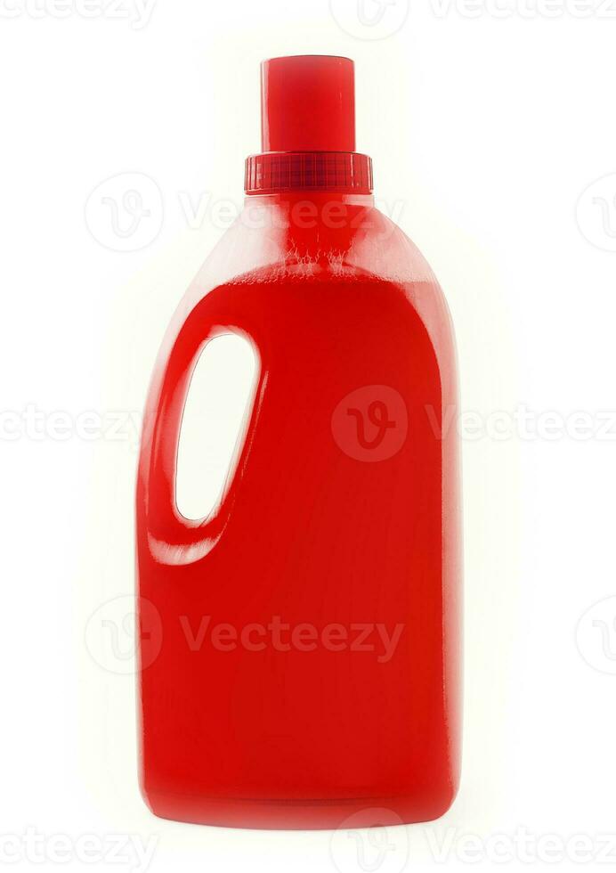 rojo detergente botella aislado en blanco antecedentes foto