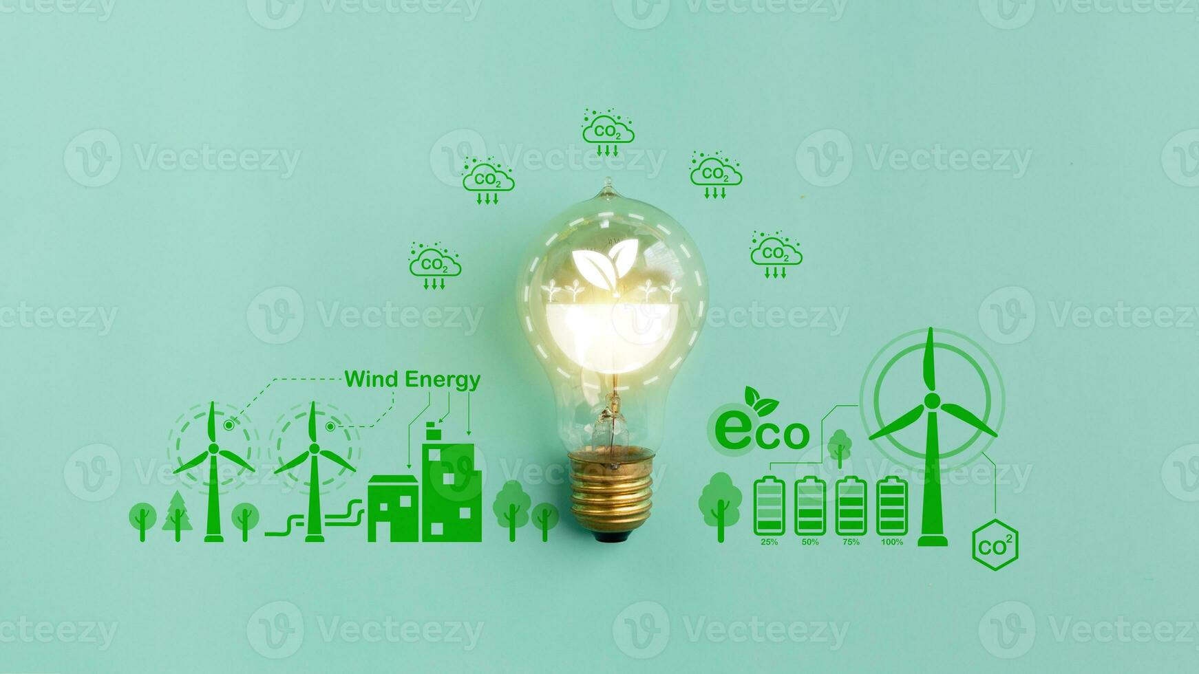 verde energía concepto. bombilla con eco icono en un verde antecedentes. esg o ambiental social gobernancia. el empresa desarrollado un naturaleza conservación estrategia. foto