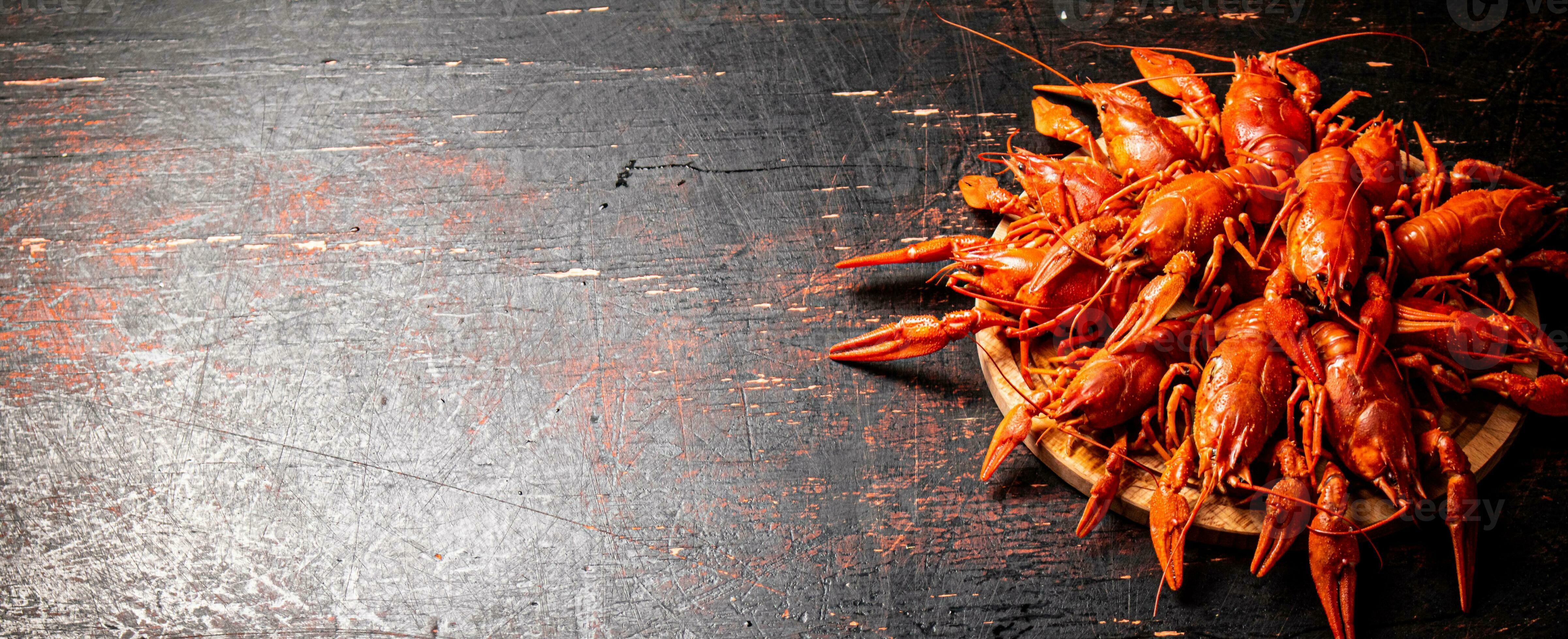 Boiled Crayfish On A Round Cutting Board 31995382 Stock Photo At Vecteezy Boiled Crayfish On A Round Cutting Board 31995382 Stock Photo At Vecteezy