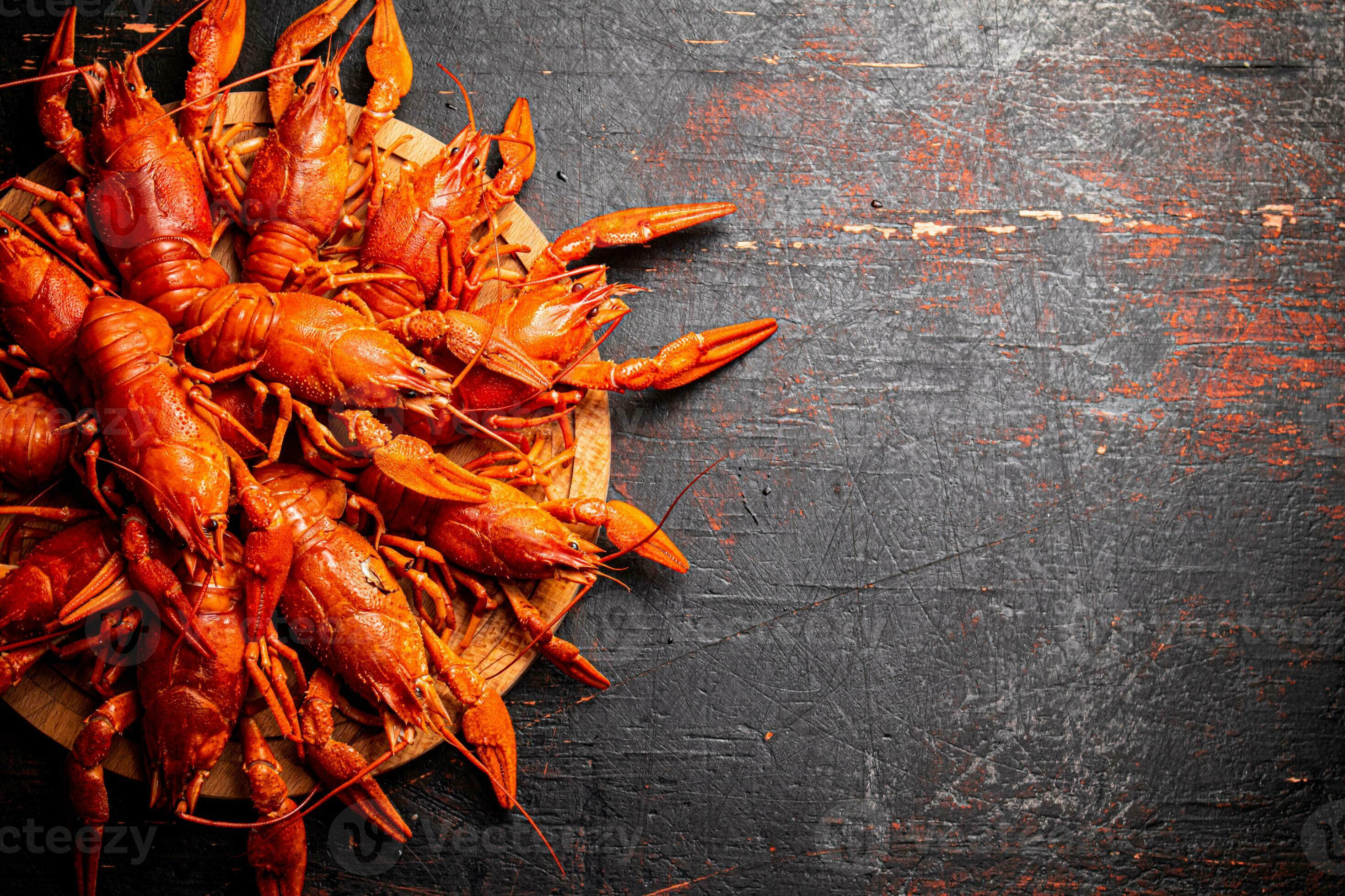 Boiled Crayfish On A Round Cutting Board 31995407 Stock Photo At Vecteezy Boiled Crayfish On A Round Cutting Board 31995407 Stock Photo At Vecteezy