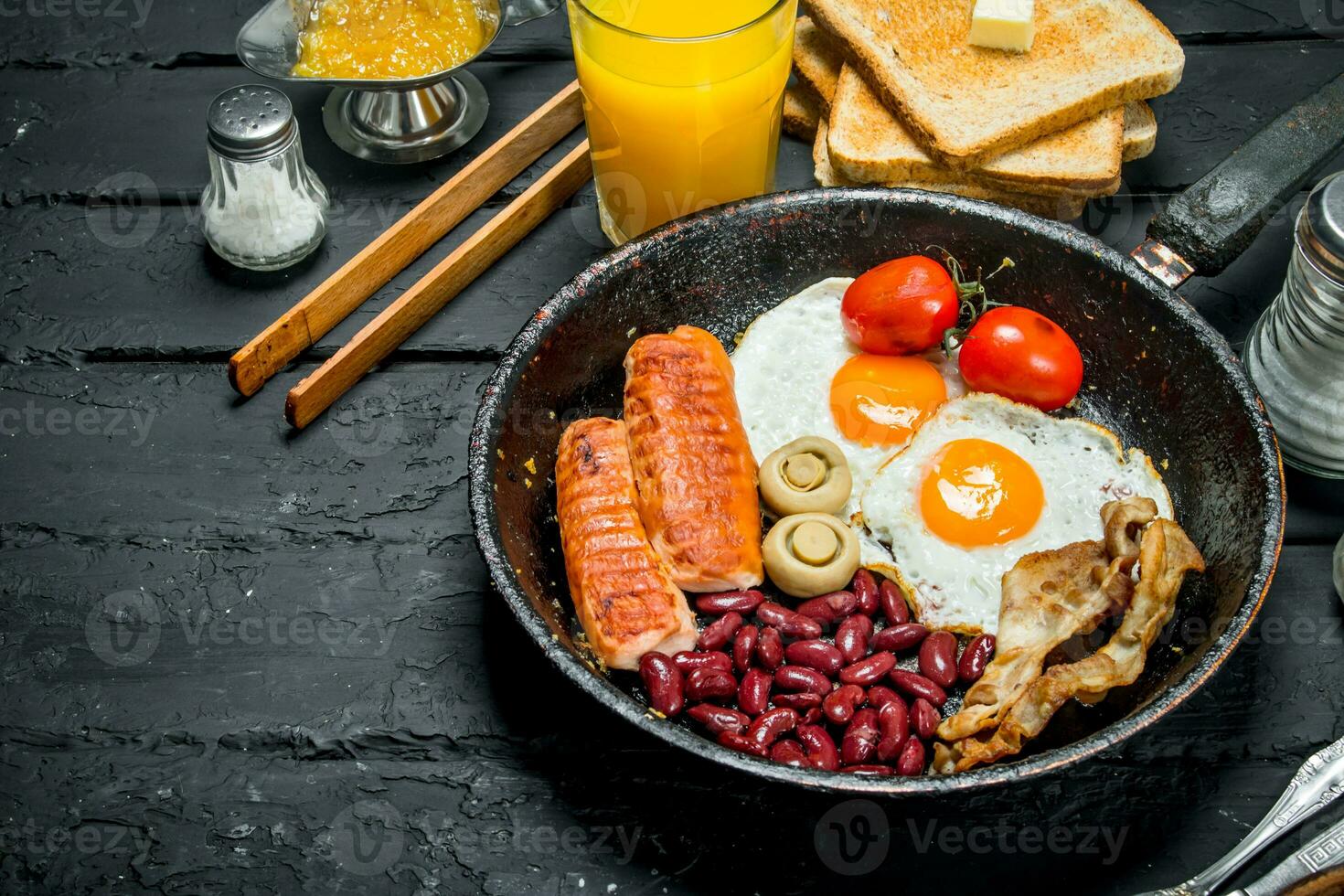 Traditional English Breakfast with orange juice. photo