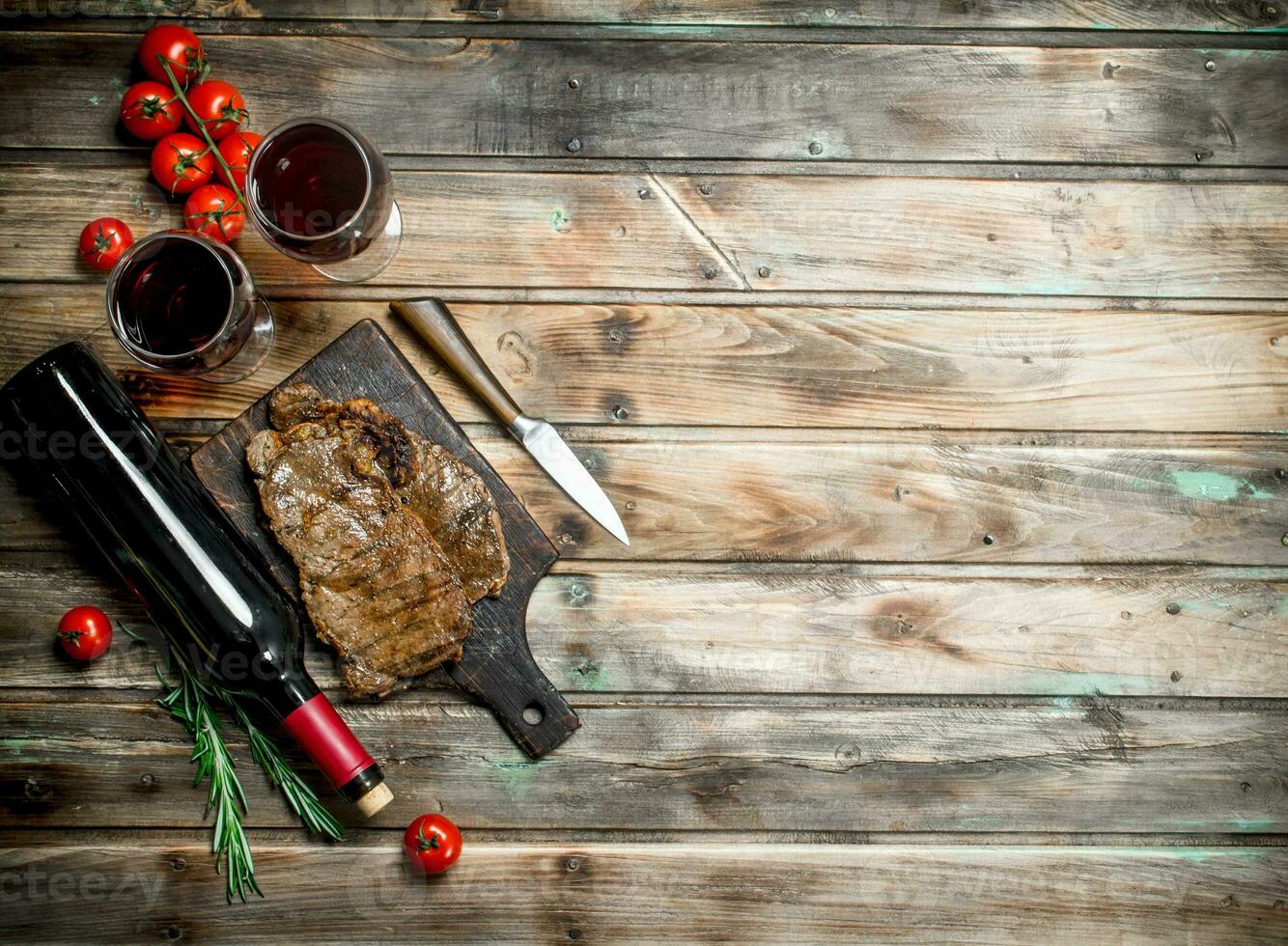 Roast beef steak with red wine. photo