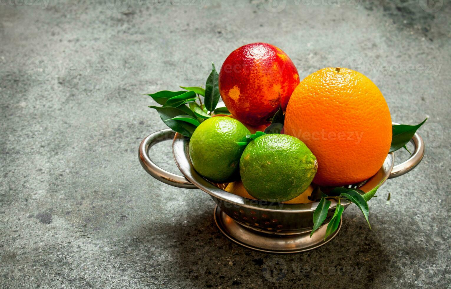 Fresh citrus fruit in a bowl. photo