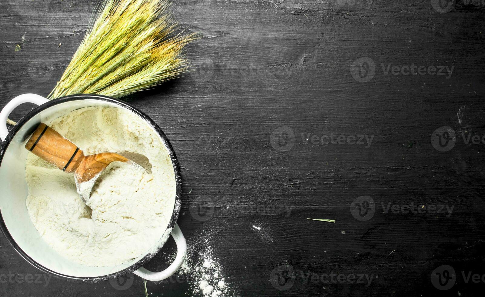 Flour in a saucepan. photo