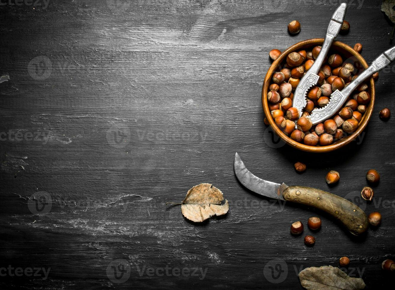 Hazelnuts in a bowl photo