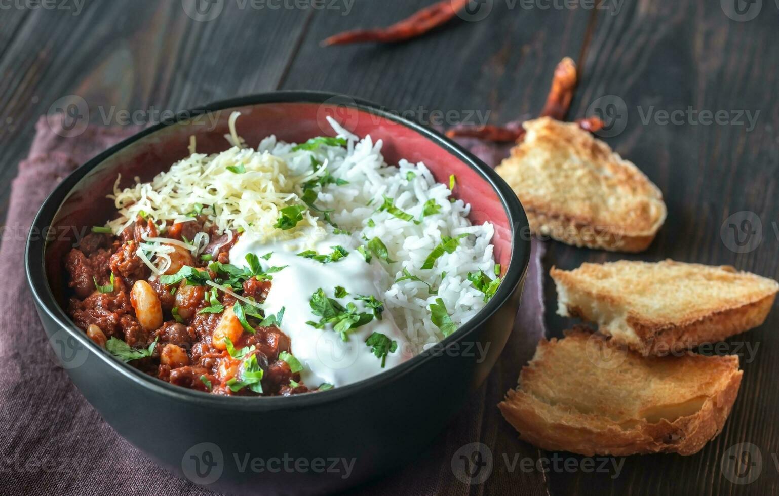 tazón de chile con carne foto