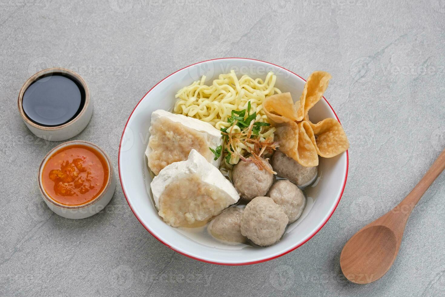 Bakso bromo cart. street food vendors in Indonesia. 17118911 Stock ...