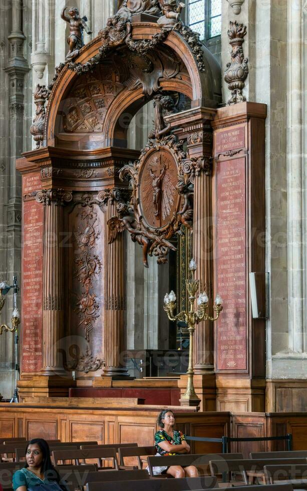 Elegant Interior of Saint Eustache Church, Paris photo