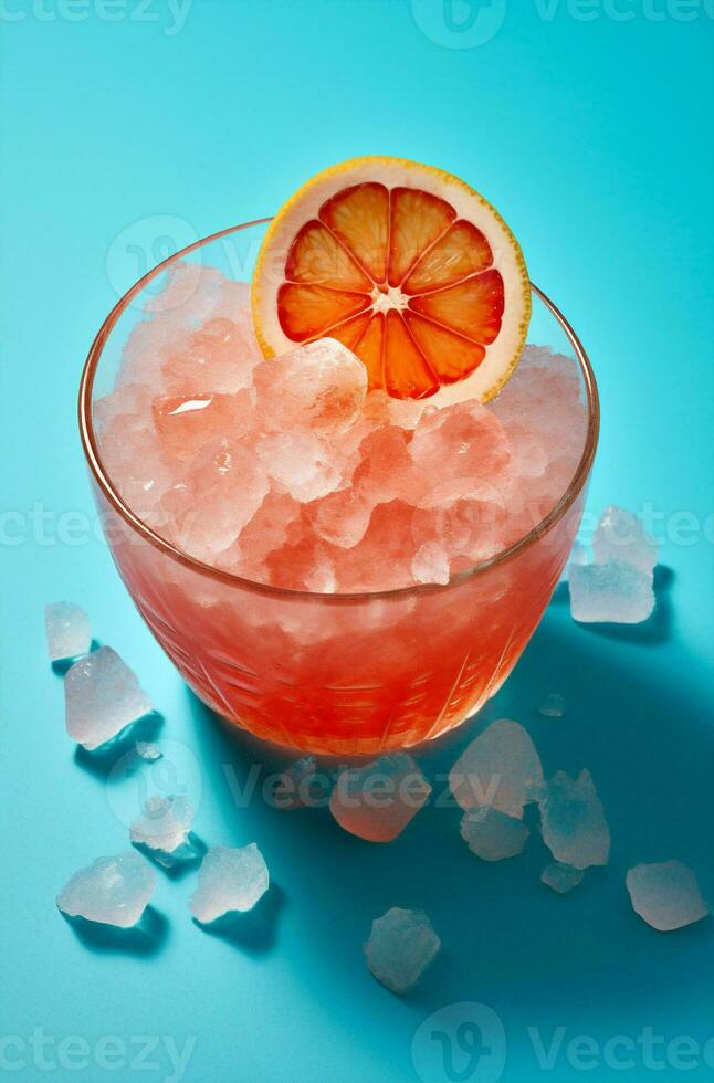 verano alcohol cóctel Fruta bebida rojo hielo frío bebida refrescante foto